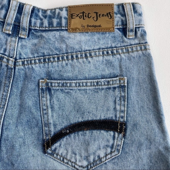 𝅺Desigual Women’s High Waisted Leopard Sequins Embellished Mom Denim Shorts 4 - Picture 6 of 10